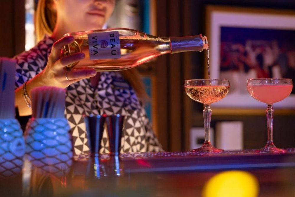 Thanksgiving Wine Pairing Ideas With Alcohol-Free Sparkling Wine